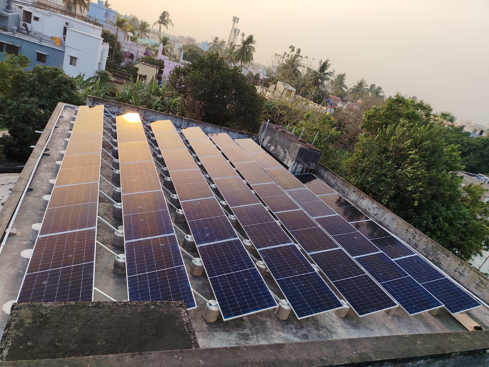 High-Efficiency TopCon Bifacial Panels